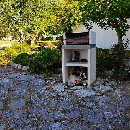 Louro's - 12130al Kır Evi