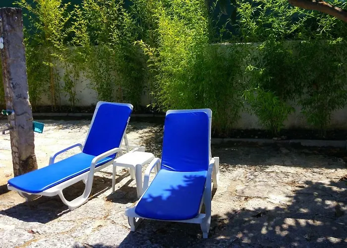 Louro's - 12130al Kır Evi